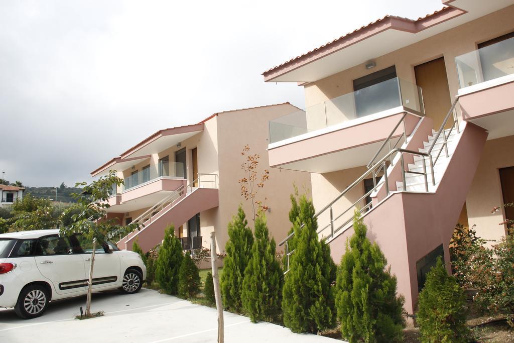 Polychrono Apartments المظهر الخارجي الصورة